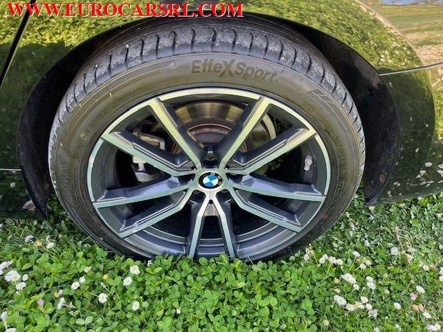 BMW 318 d 48V Touring Sport + Gancio Traino