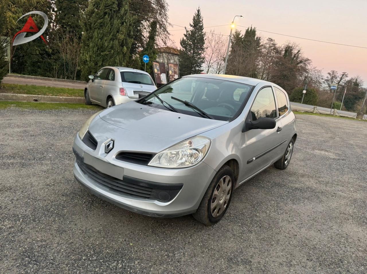 Renault Clio Storia 1.2 16V Motore con 75.000 km Cinghia e frizione Nuove!!!