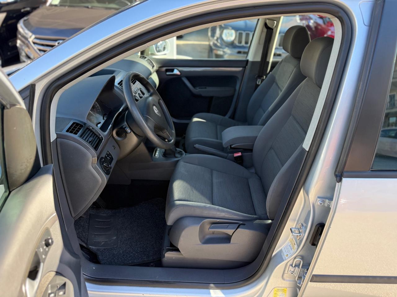 Volkswagen Touran 2.0 Trendline Ecofuel 7 Posti