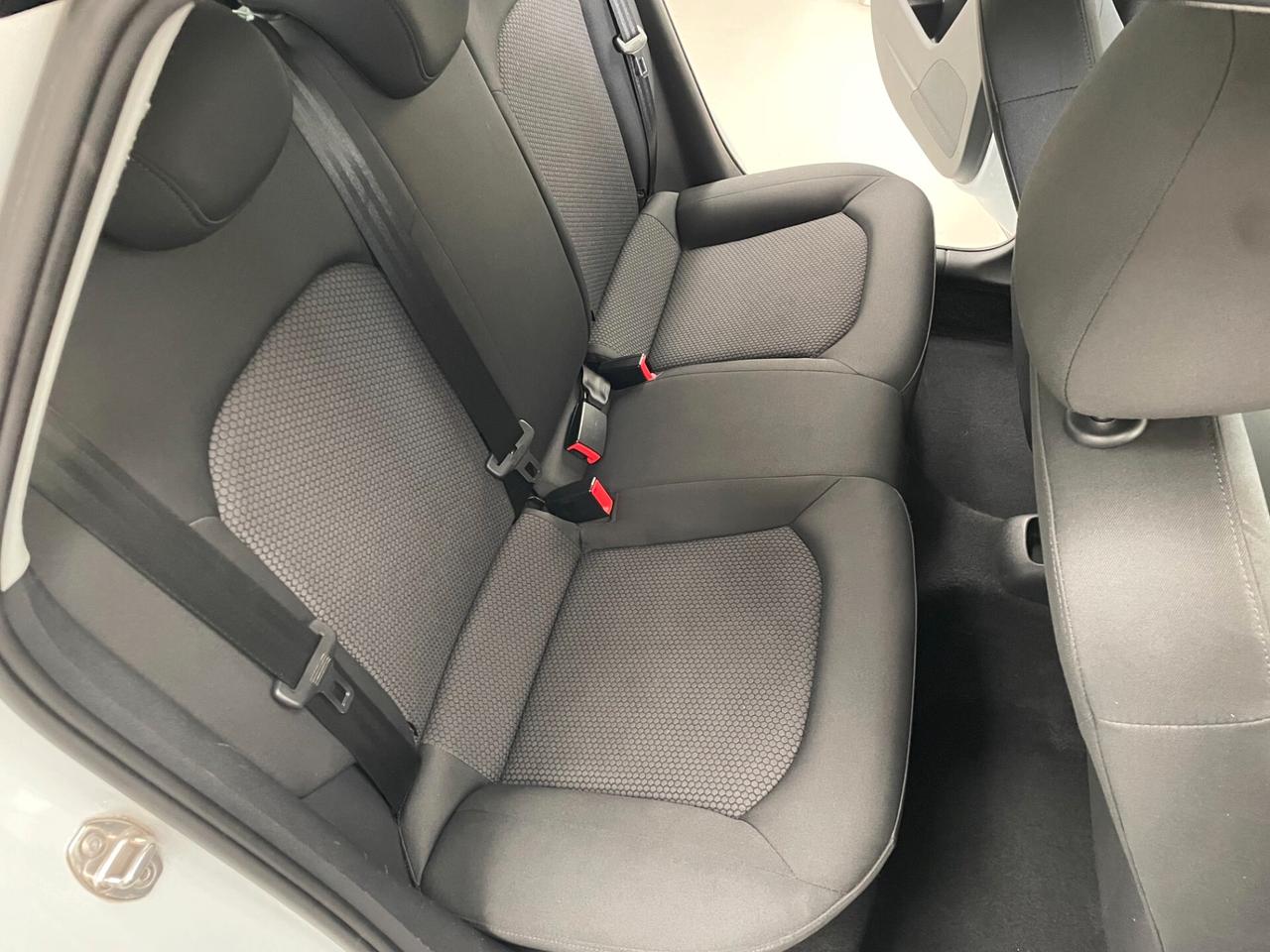 Audi A1 1.4 TDI 90CV S tronic Sline