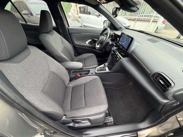 Toyota Yaris Cross 1.5 Hybrid 5p. E-CVT AWD-i Loun