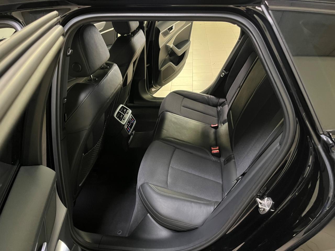 Audi A6 Avant 40 2.0 TDI S tronic line *matrix