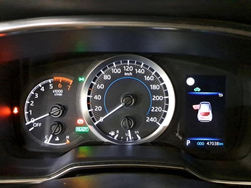 TOYOTA COROLLA 1.8 HYBRID BUSINESS 5 PORTE BERLINA