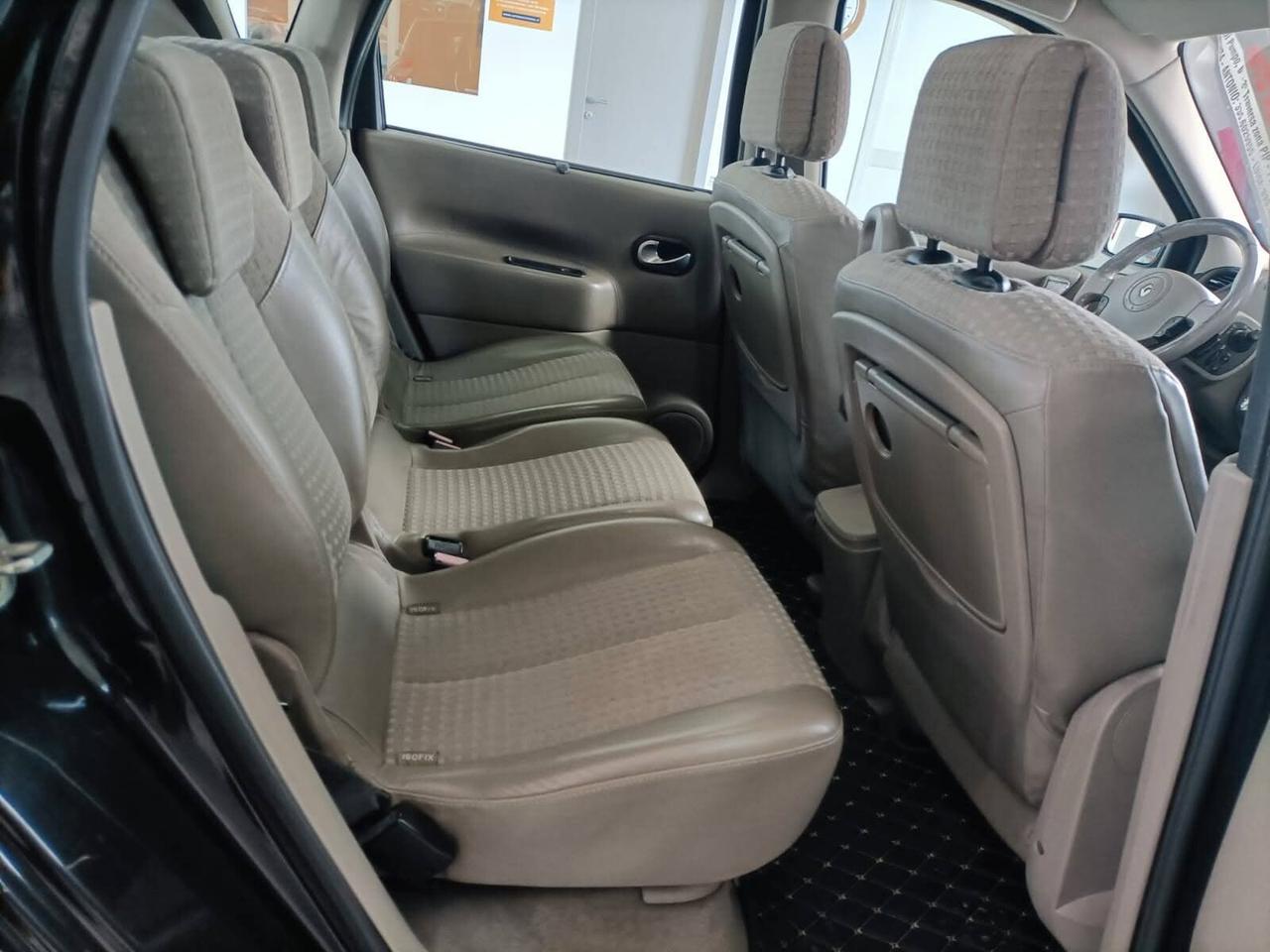 Renault Scenic Grand Scénic 1.9 dCi Luxe Dynamique 04/2004