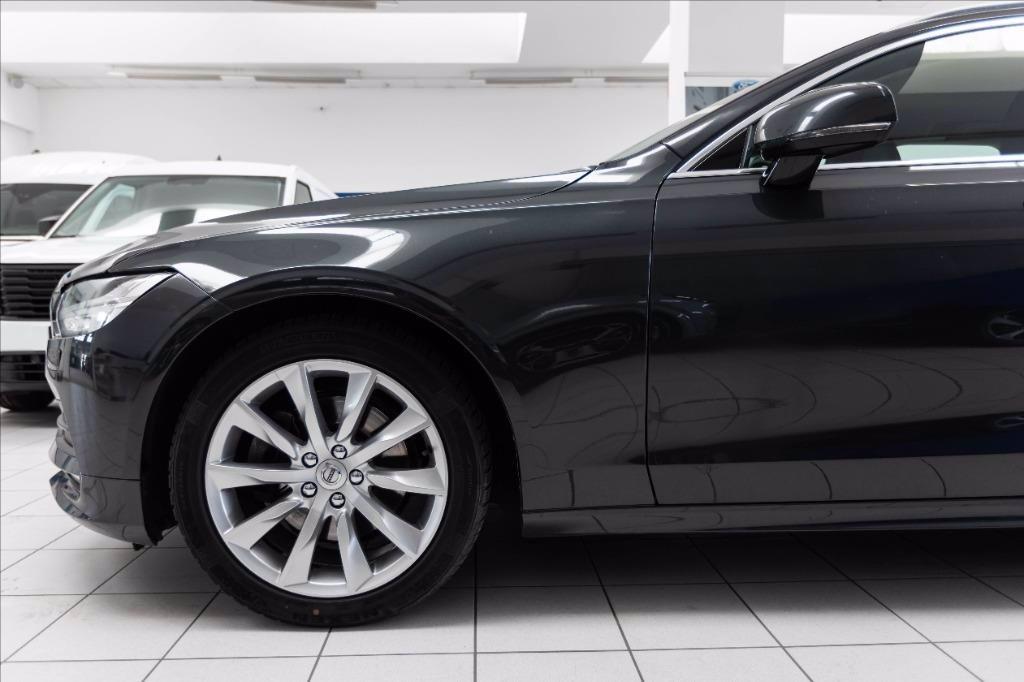 VOLVO V90 2.0 d4 Momentum geartronic my19 del 2019