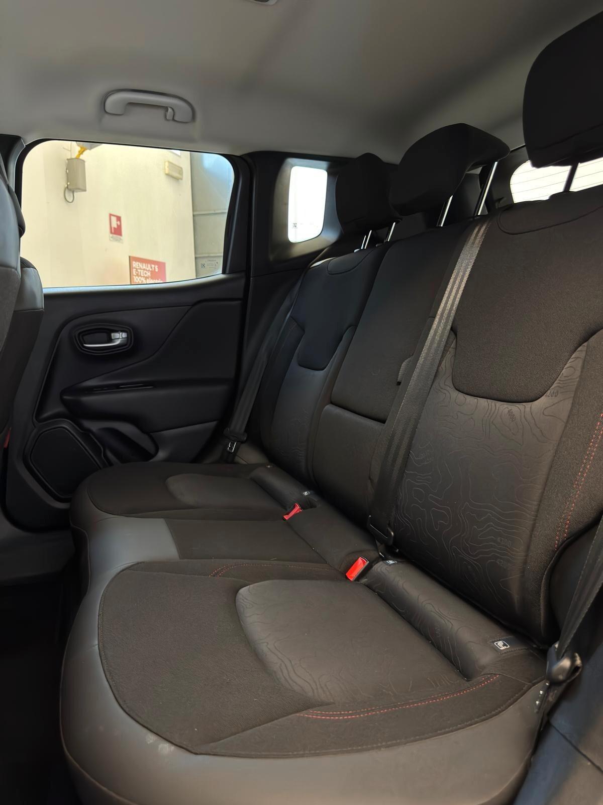 Jeep Renegade 1.3 T4 240CV PHEV 4xe AT6 Trailhawk