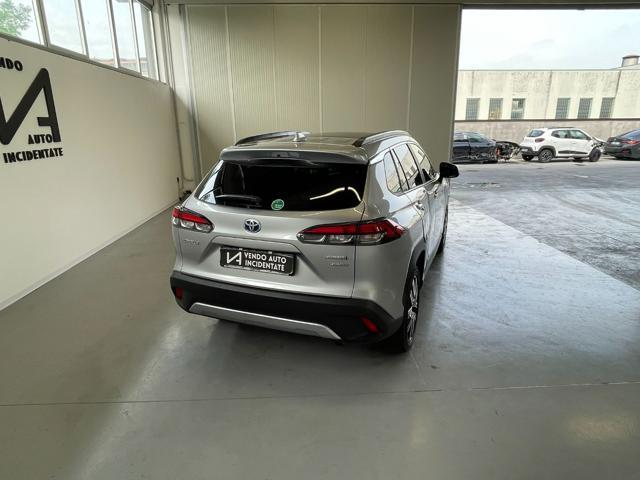 TOYOTA Corolla Cross 2.0 HYBRID 199CV E-CVT AWD-I LOUNGE