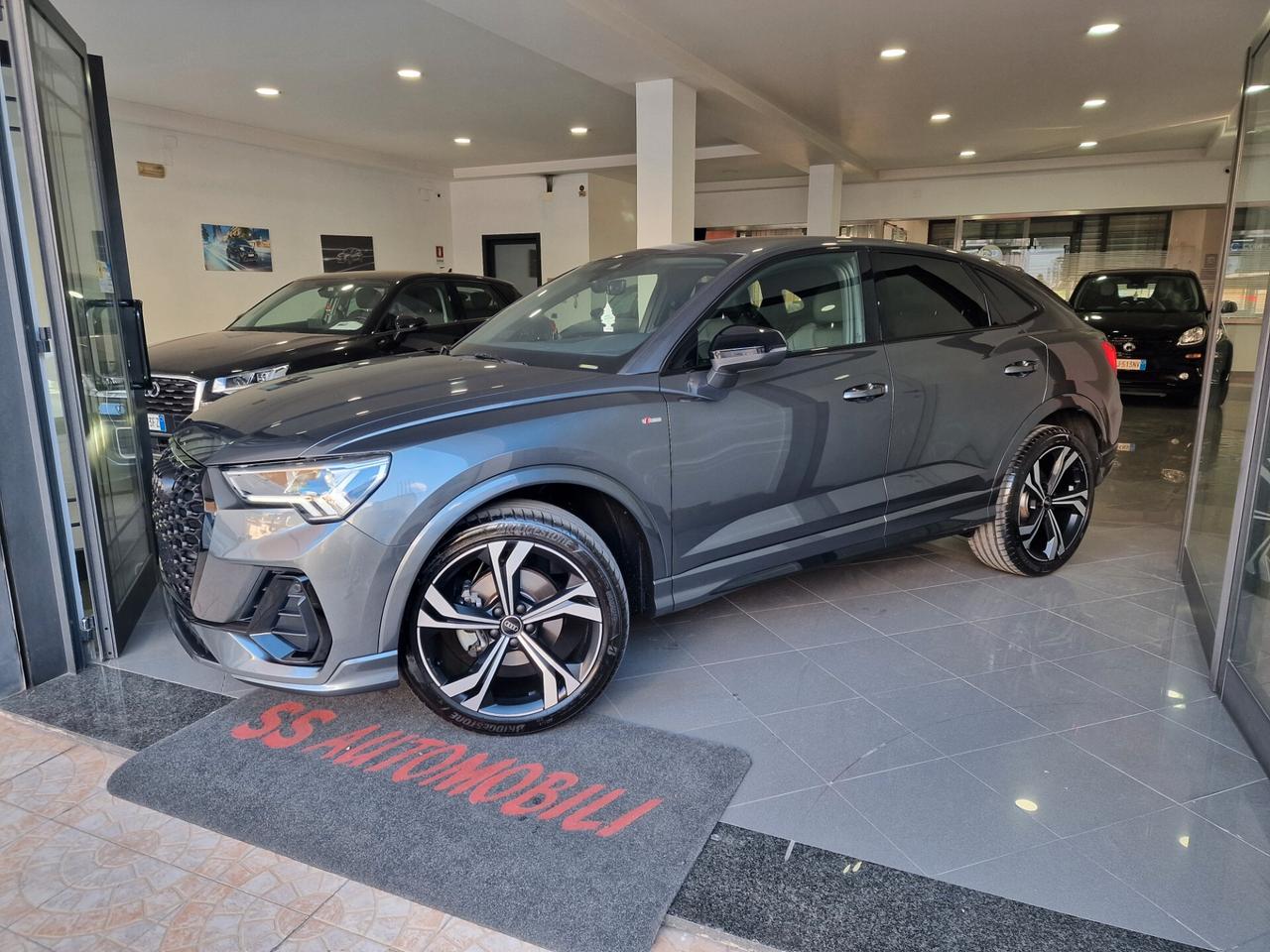 Audi Q3 Sportback 35 TDI S-tronic Identity Black