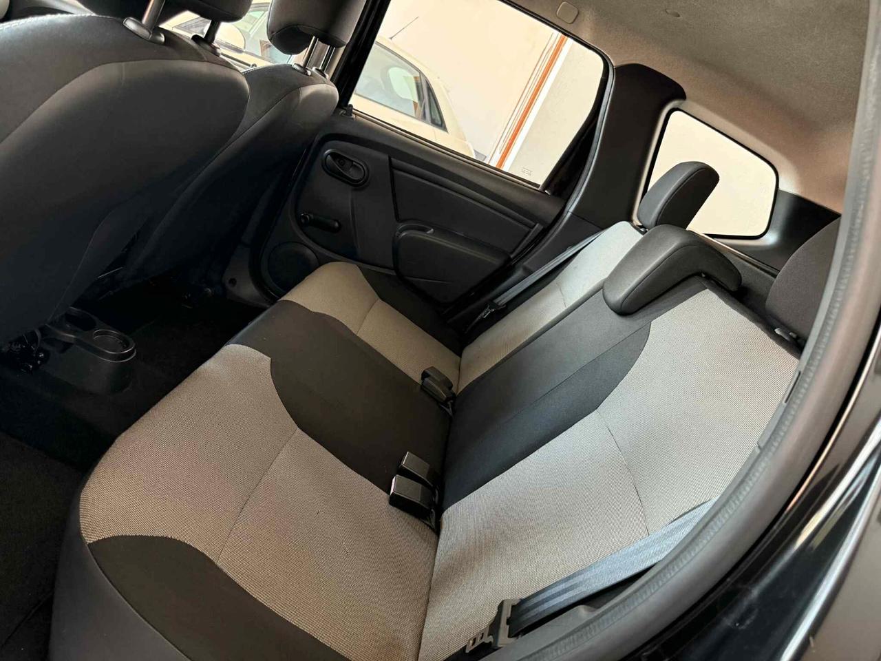 Dacia Duster 1.6 105CV 4x2 GPL Lauréate NEOPATENTATI