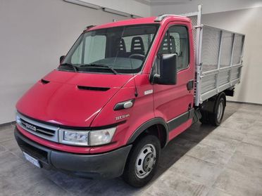 IVECO Daily 35C12 2.3 Hpi PC-RG Cabinato