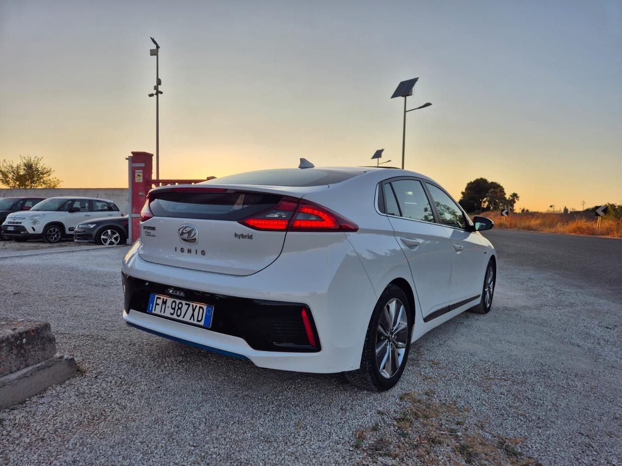 Hyundai Ioniq 1.6 Hybrid DCT Classic