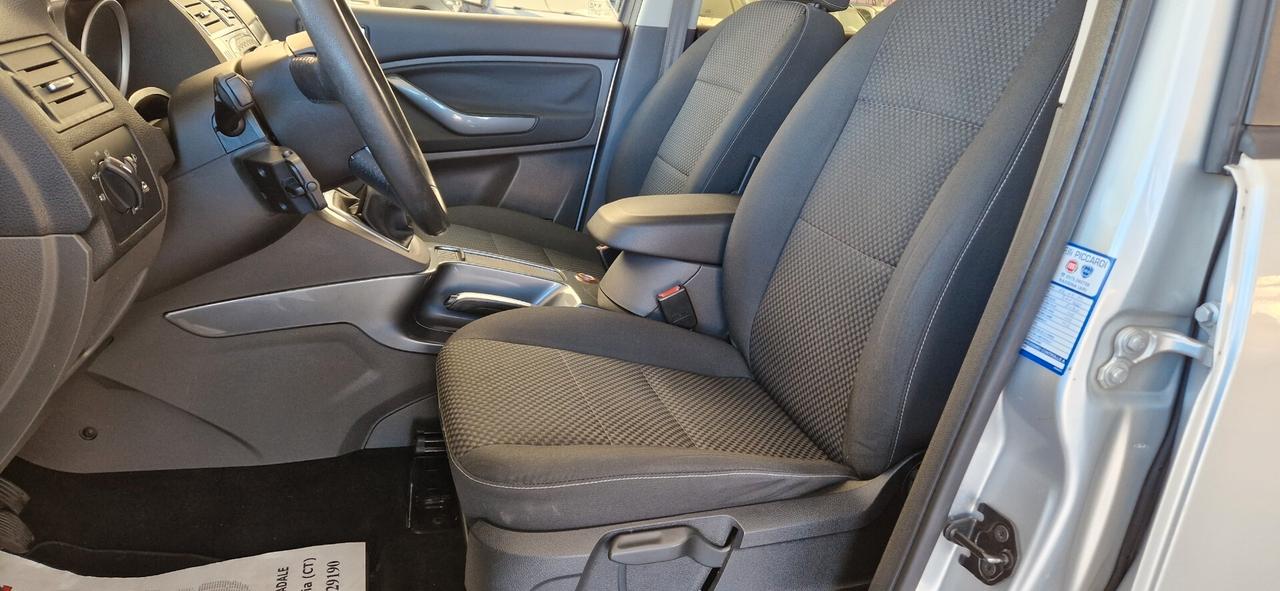 Ford C-Max 1.6 TDCi 110cv Titanium