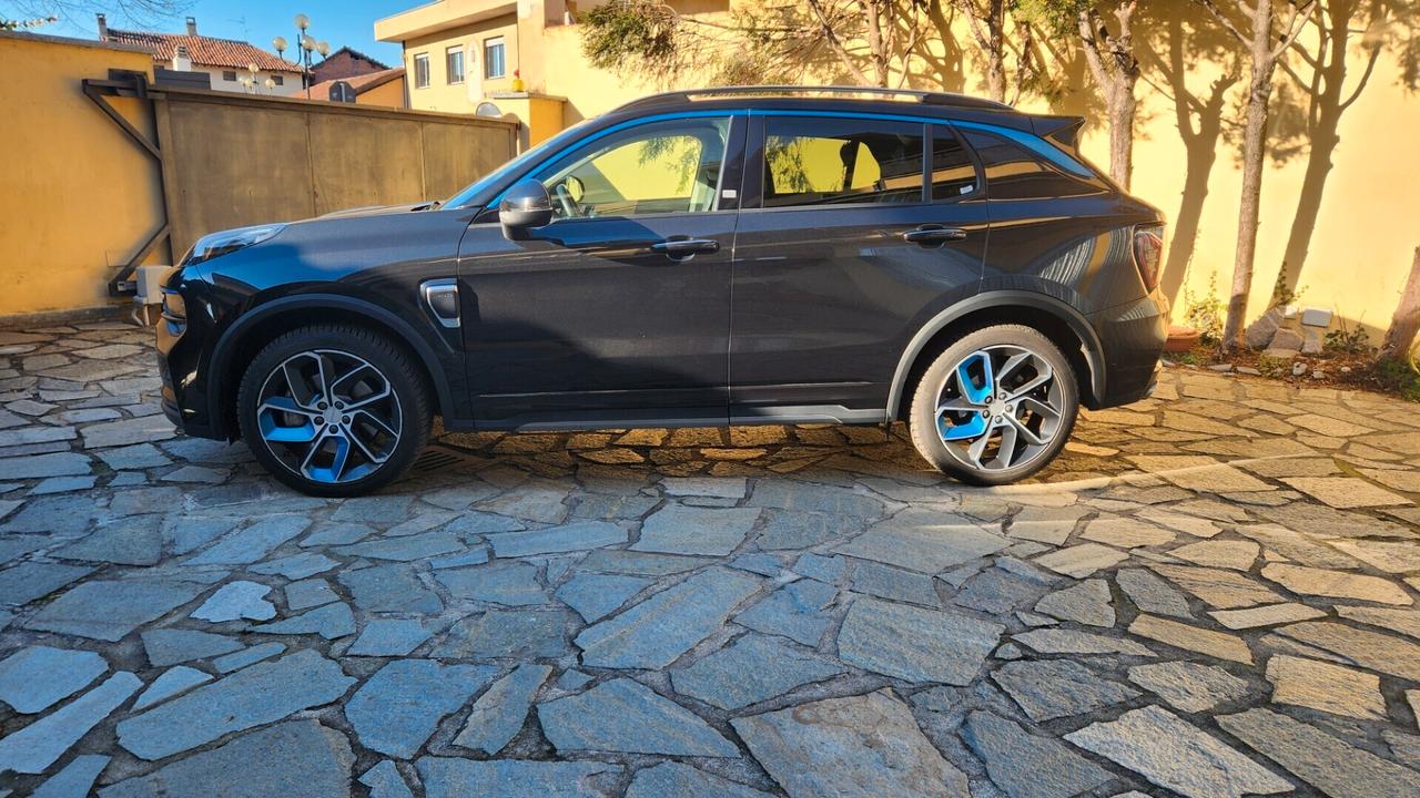 Lynk&co 01 PHEV