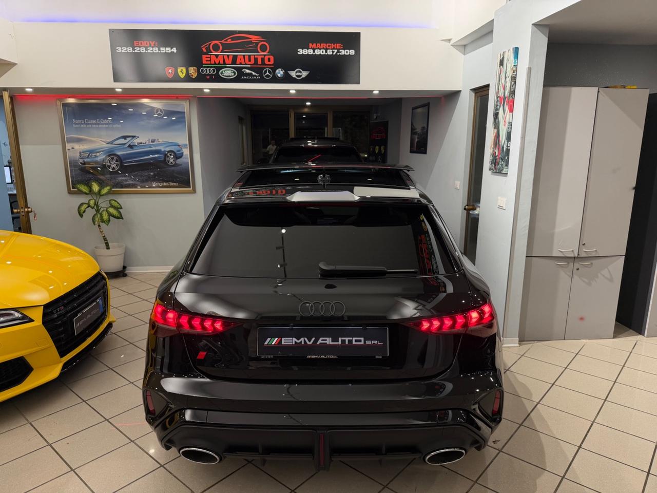 Audi RS3 total black full optional tetto apribile prezzo fisso no vincoli