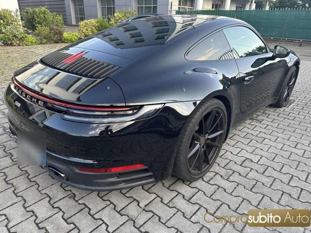 PORSCHE 911 Carrera
