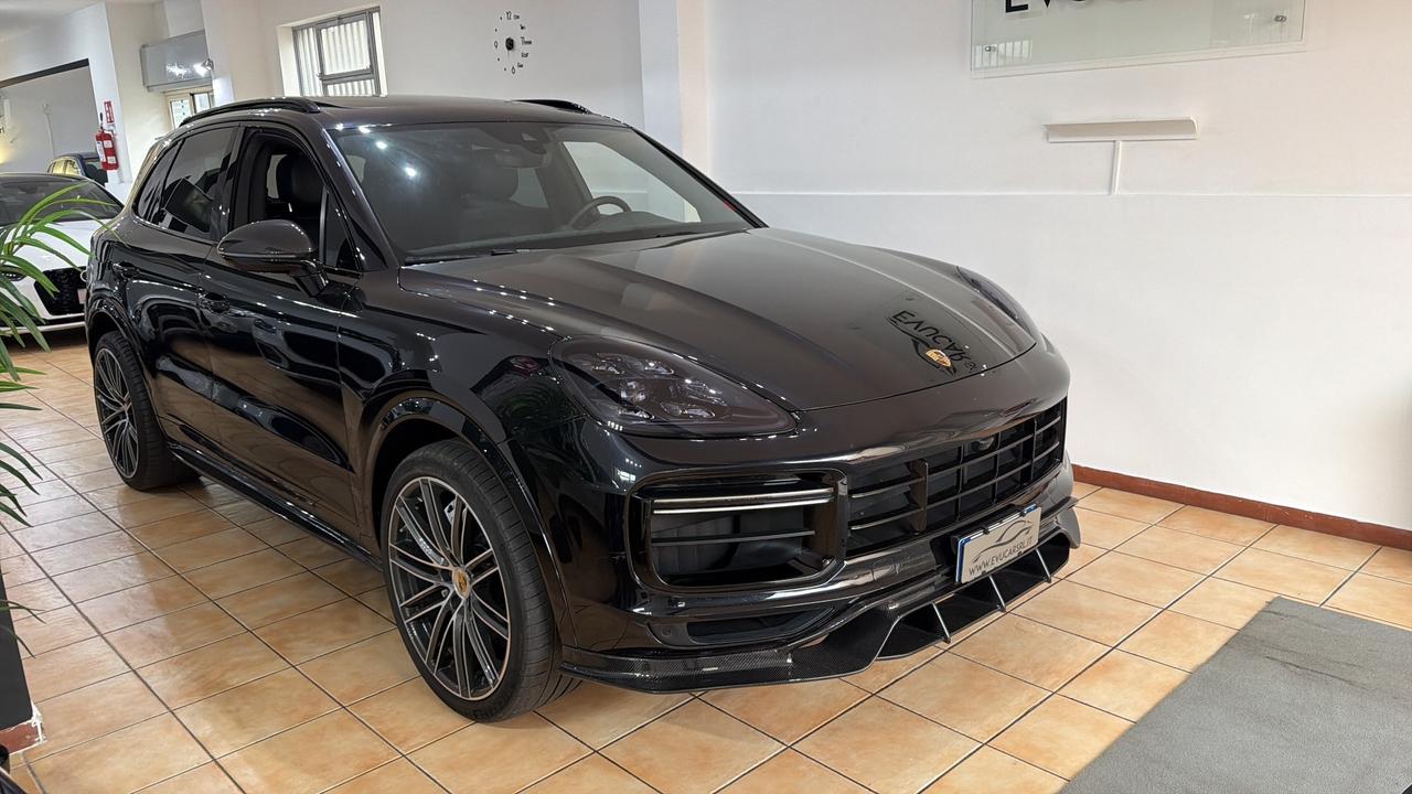 Porsche Cayenne 4.0 V8 Turbo IVA ESPOSTA