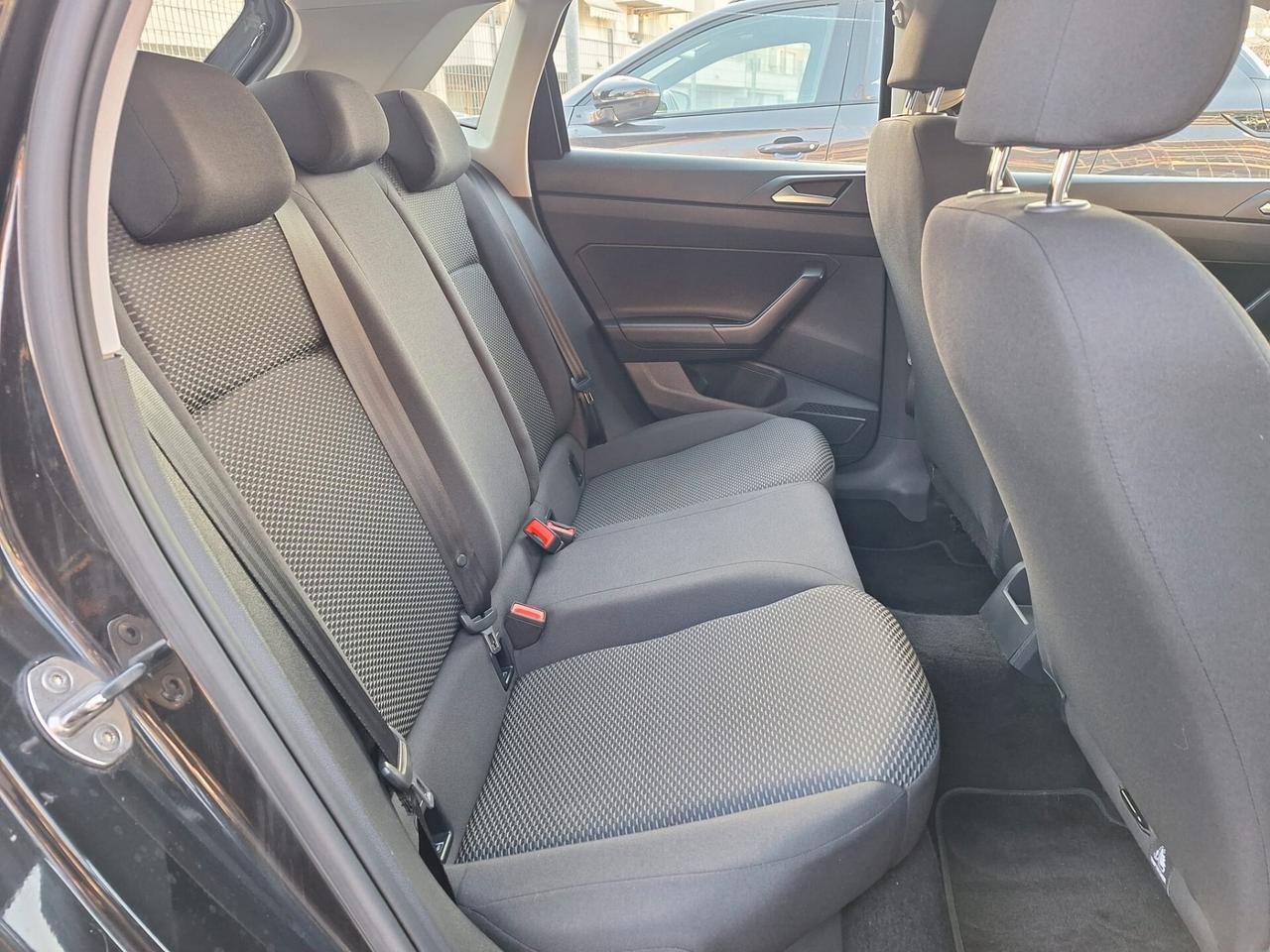 Volkswagen Polo 1.0 benzina UNICO PROPRIETARIO VETTURA PER NEOPATENTATI