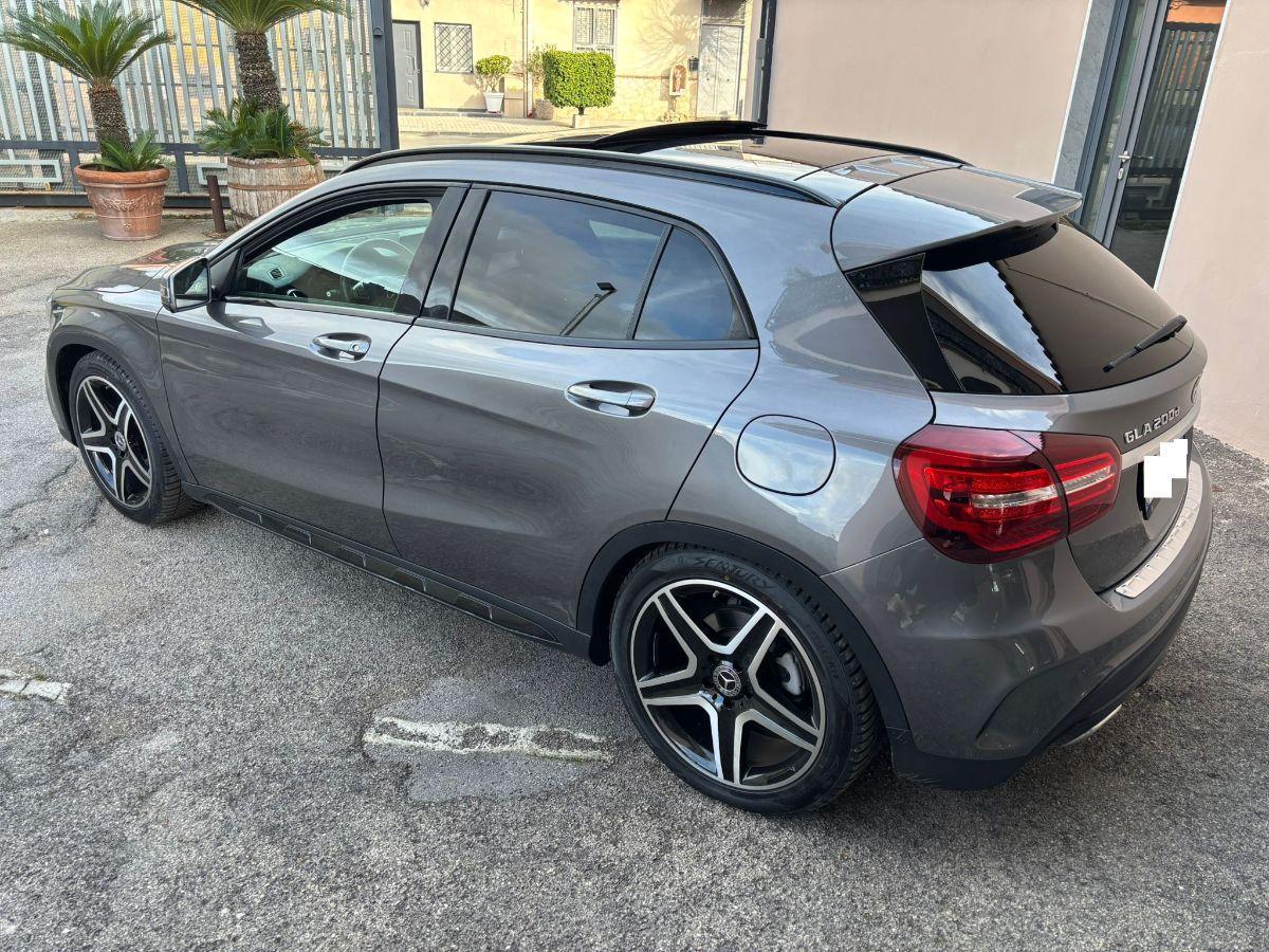 MERCEDES Classe GLA 200 d Automatic 4Matic Premium