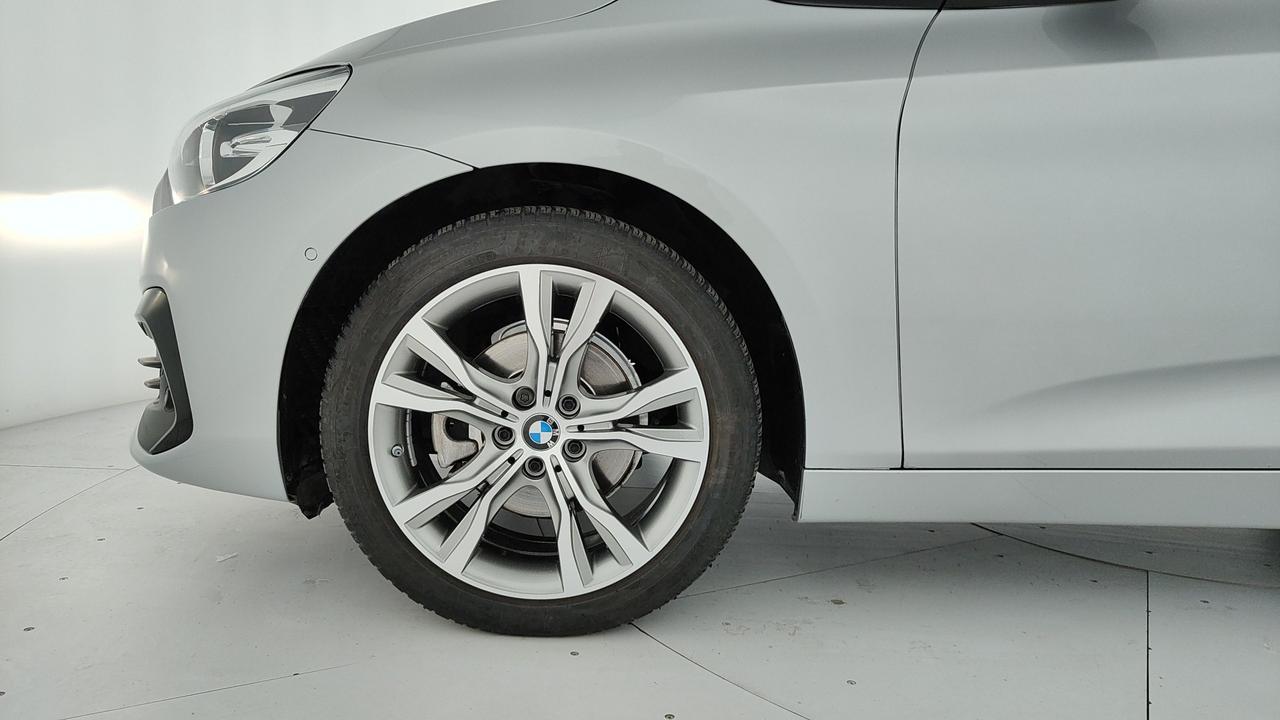 BMW 218i Active Tourer Advantag