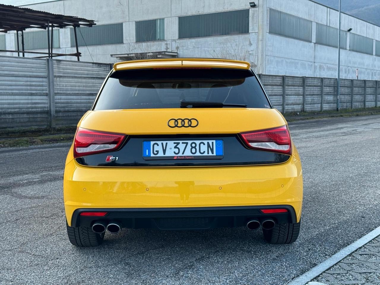 Audi A1 S1 2.0 TFSI quattro Full opt. Originale