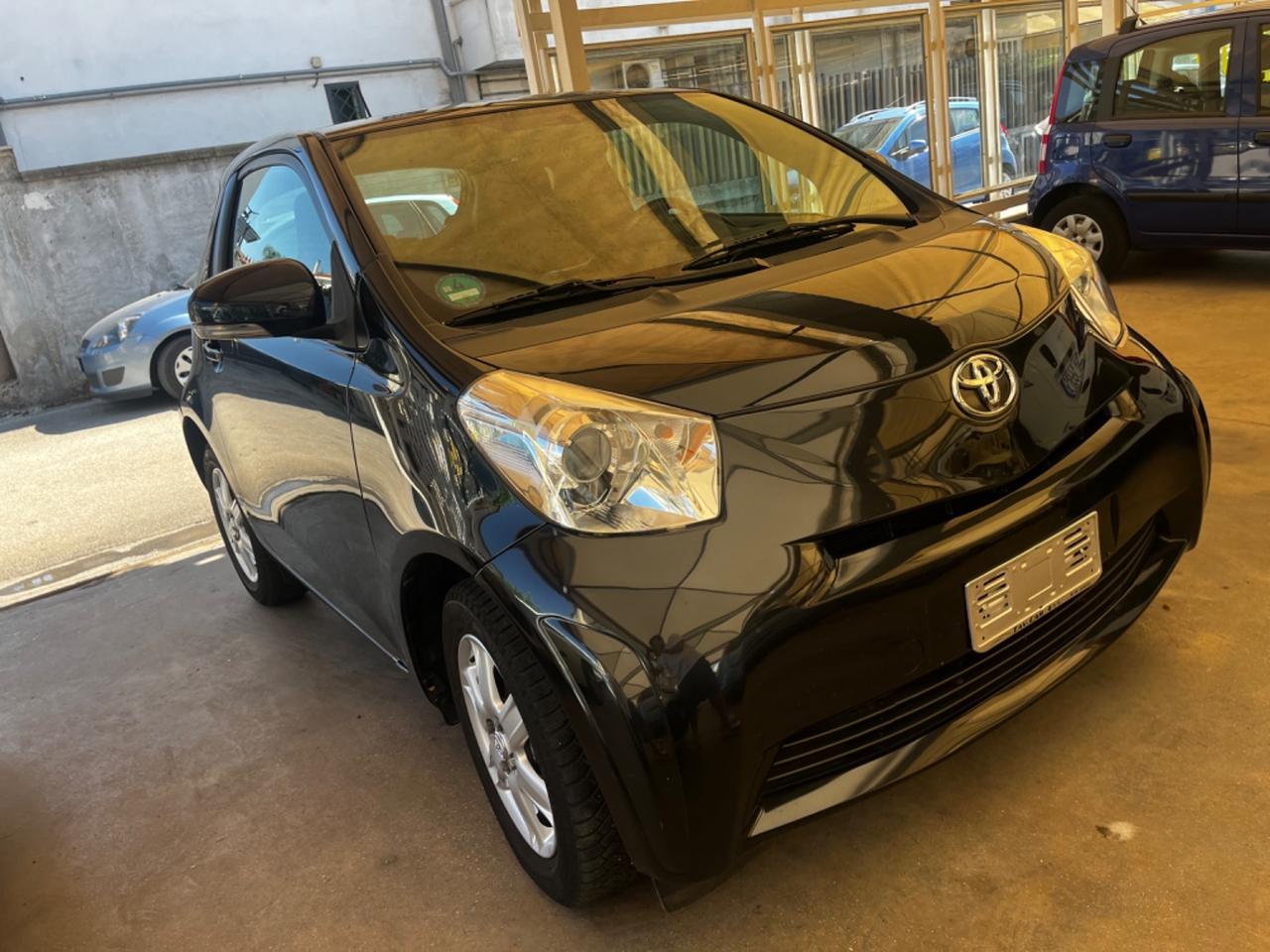 Toyota iQ 1.0 Sol