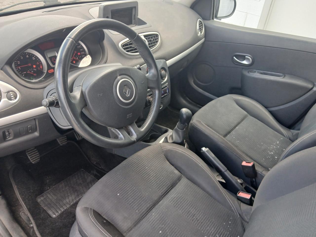Renault Clio 1.2 16V 5 porte