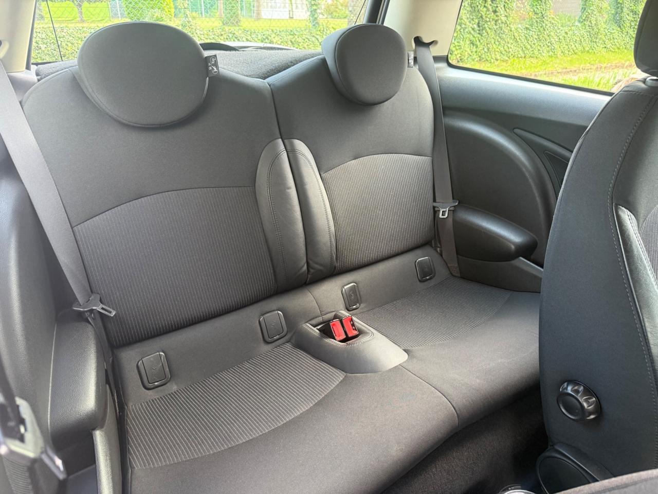 Mini 1.6 16V Cooper D unica proprietaria ok neopatentati
