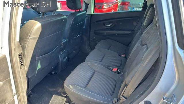 RENAULT Grand Scenic 7 POSTI 1.3 tce Business 140cv TG : GG215WT