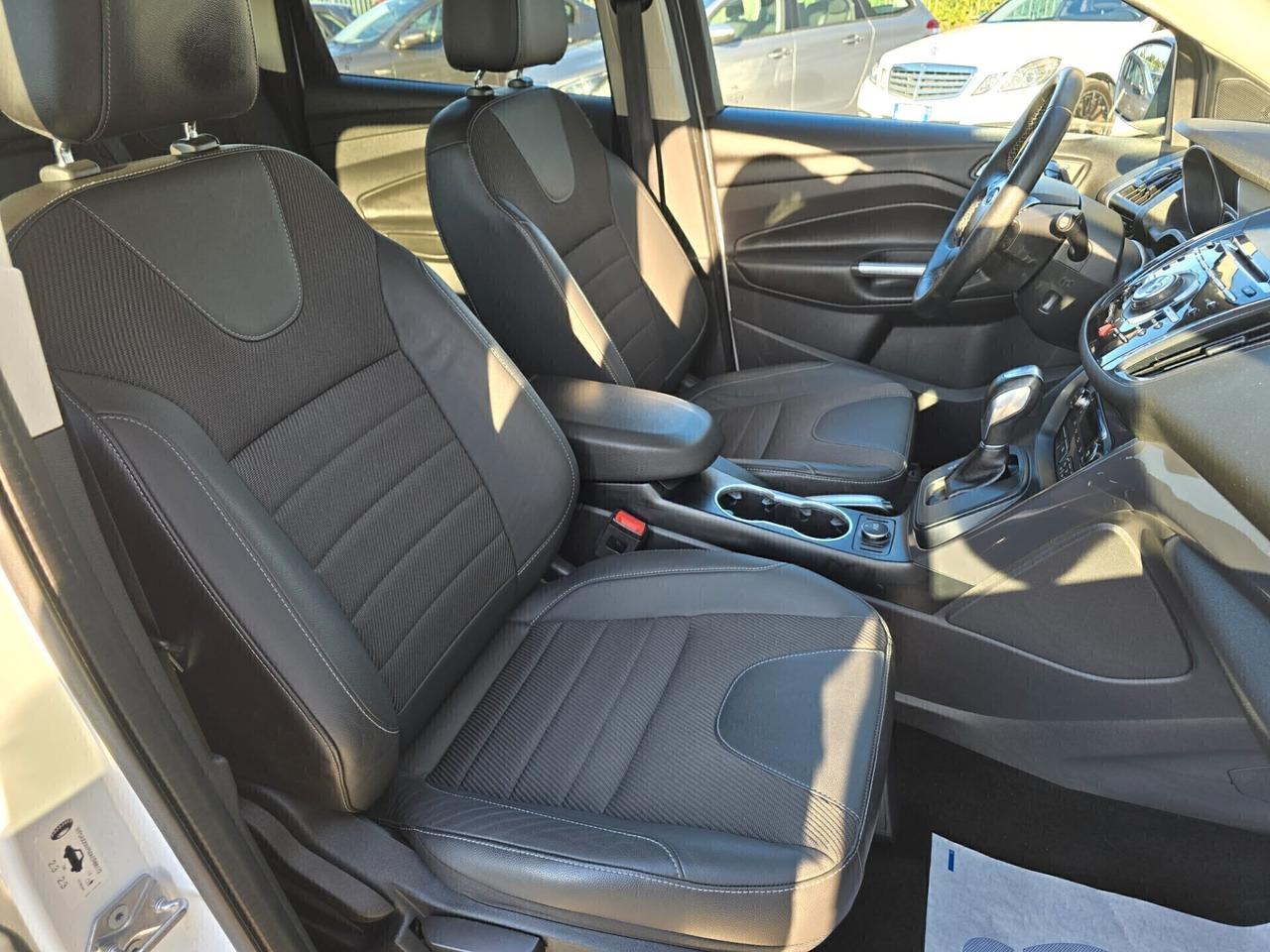 Ford Kuga 2.0 TDCI 180 CV S&S 4WD Powershift Tit.