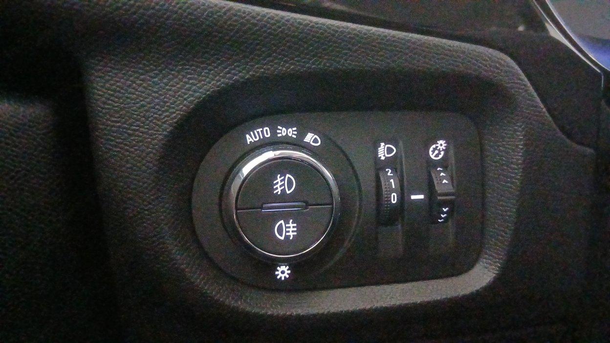 OPEL Corsa 6ª serie - Corsa 1.2 Elegance