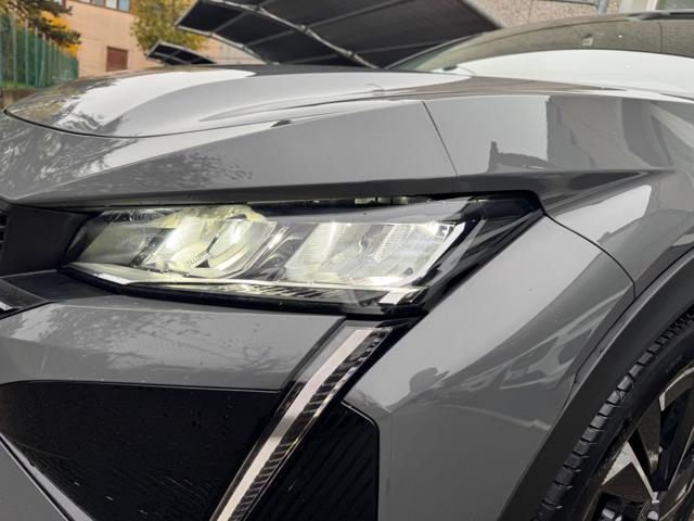 PEUGEOT 408 PureTech 130CV EAT8 Allure NAVI+RETR.