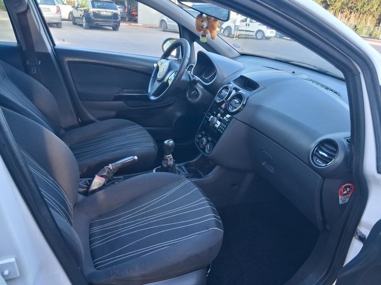 Opel Corsa 1.2 85CV 5 porte GPL-TECH Club