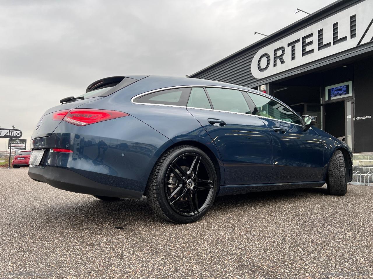 MERCEDES-BENZ CLA 200 d Aut. Shooting Brake Business IVA DEDUCIBILE