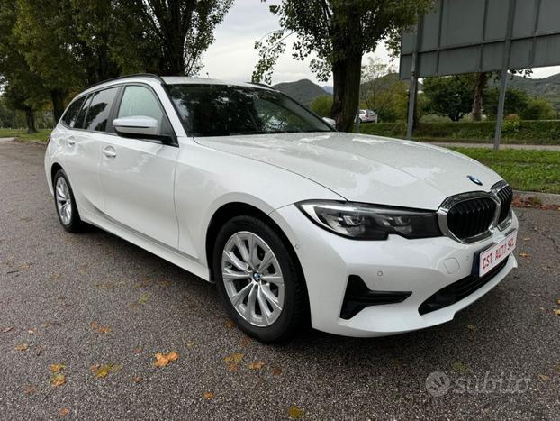 BMW 320 d xDrive Touring Business Advantage