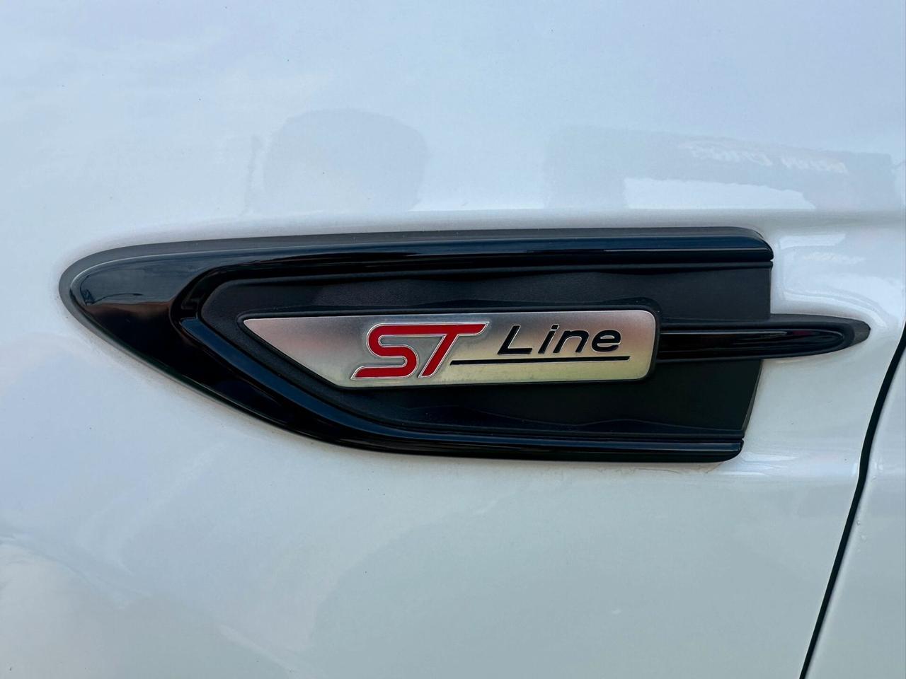 Ford Kuga 1.5 TDCI 120 CV S&S 2WD ST-Line