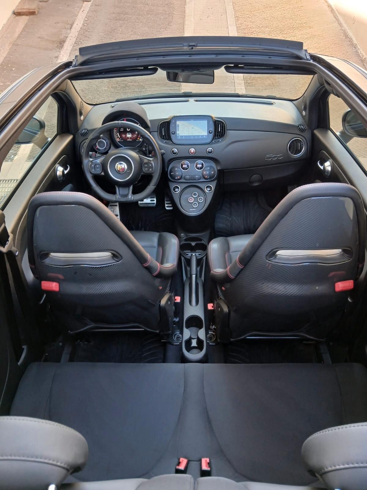 Abarth 695 C 1.4 Turbo T-Jet 180 CV