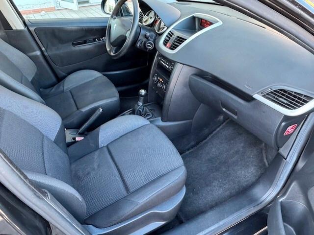 Peugeot 207 1.4 HDi 70CV 5p. Energie Sport