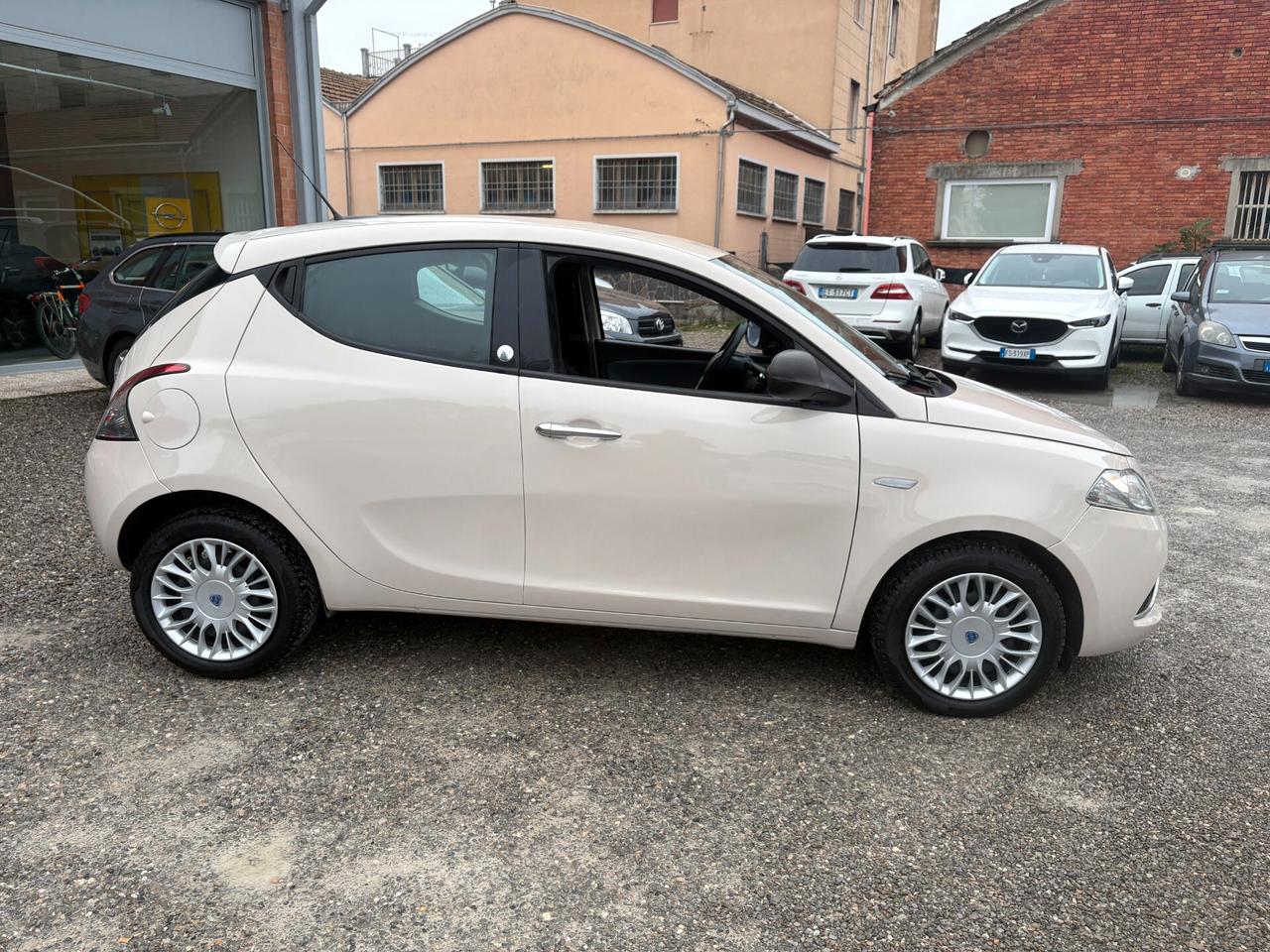Lancia Ypsilon 1.2 GPL -Unico proprietario