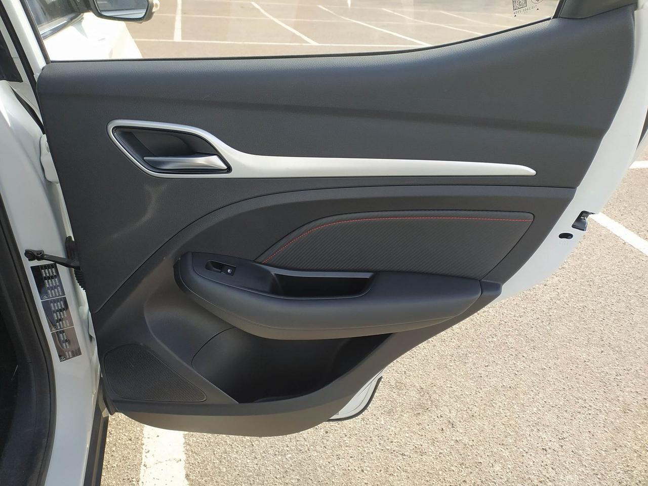 Mg ZS Luxury 1.5 VTi-TECH #9925