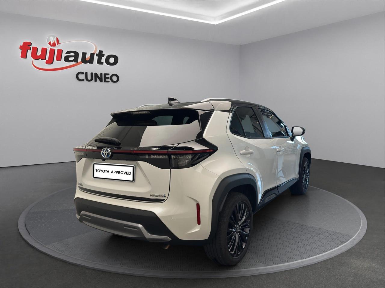 Toyota Yaris Cross 1.5h Adventure awd-i 116cv e-c