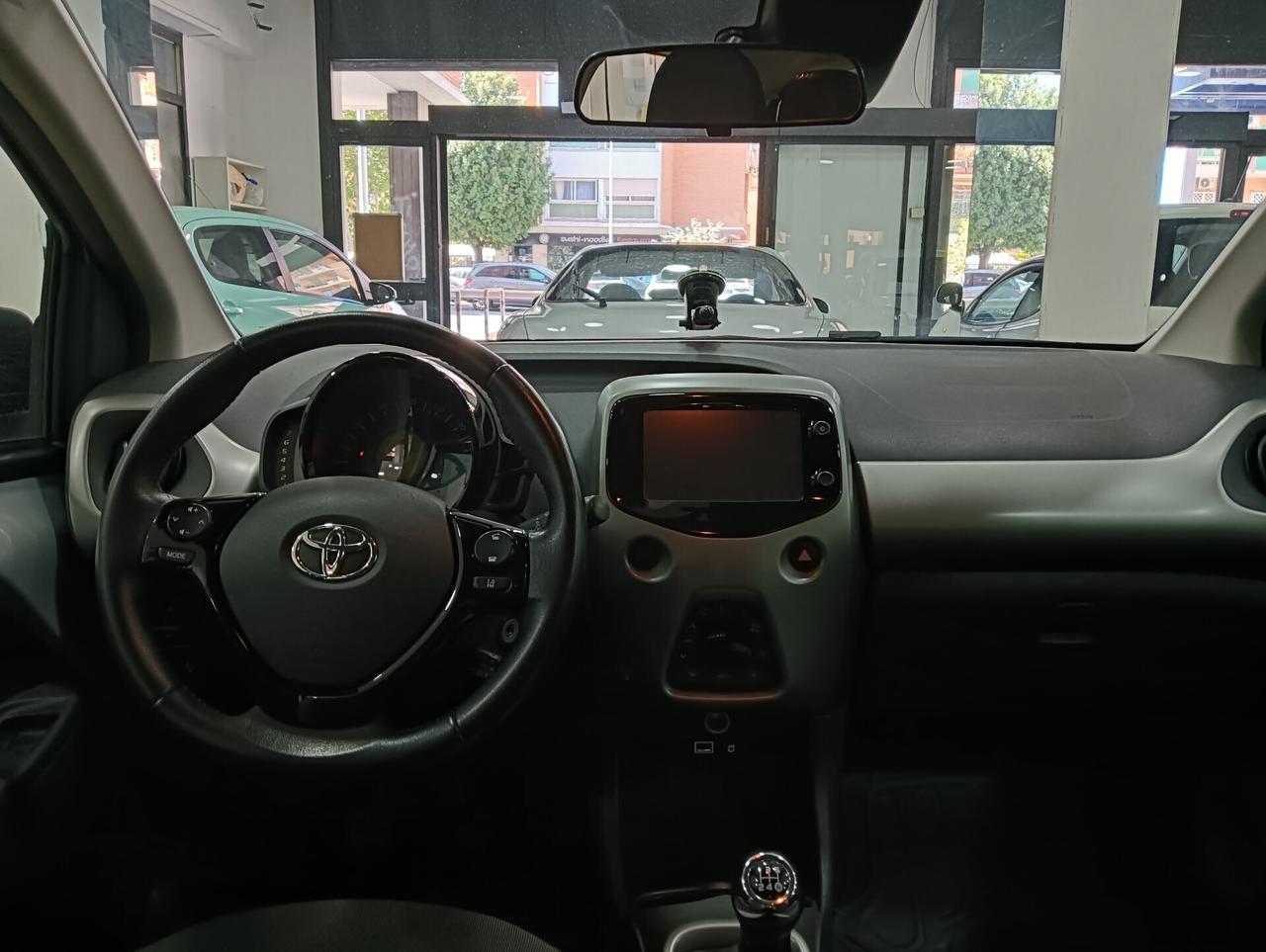 Toyota Aygo 1.0 VVT-i 72 CV 5 porte x-trend MMT