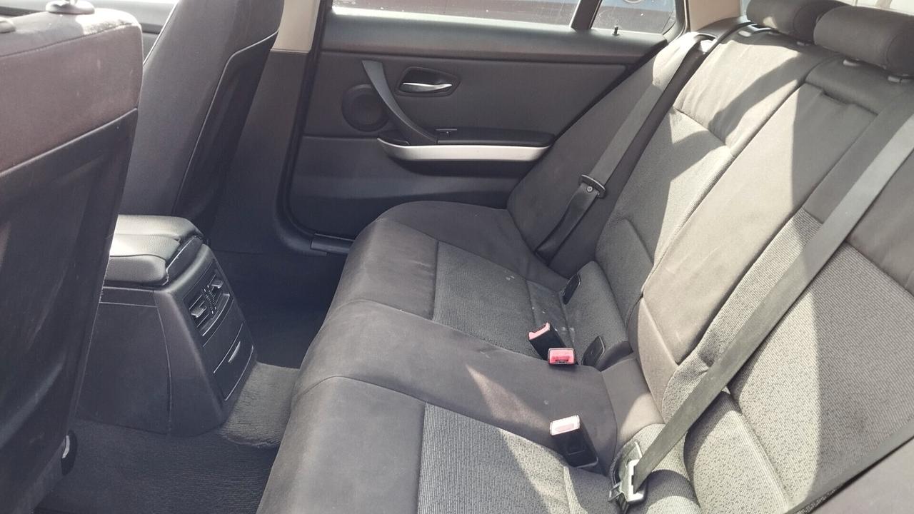 BMW 320 D 2.0 TDI SPORT-2009