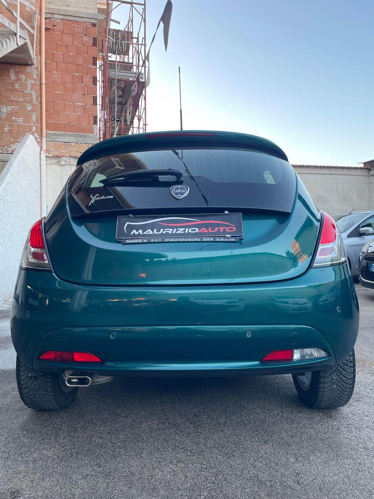 Lancia Ypsilon 1.2 69 CV 5 porte GPL Ecochic Platinum stupenda