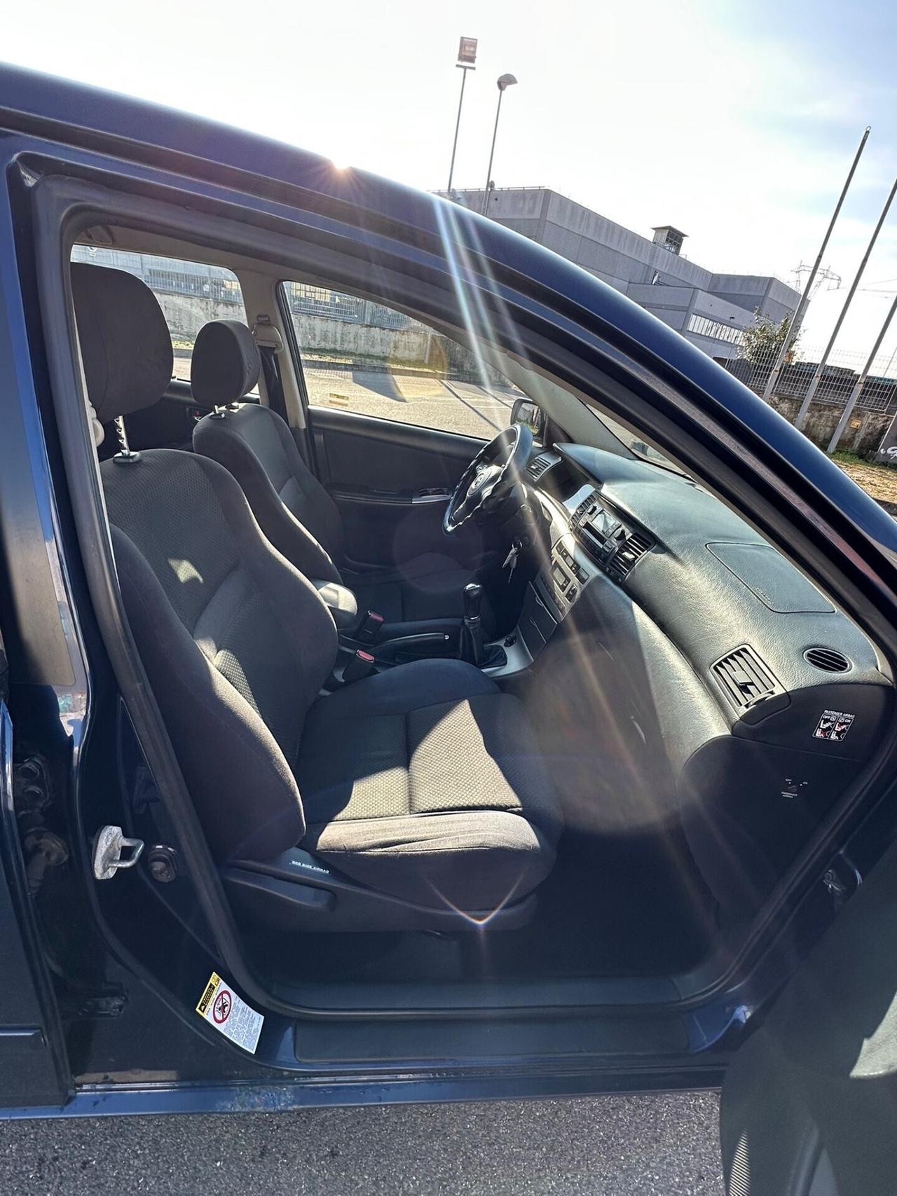 Toyota Corolla 1.6i 16V cat Station Wagon XLi