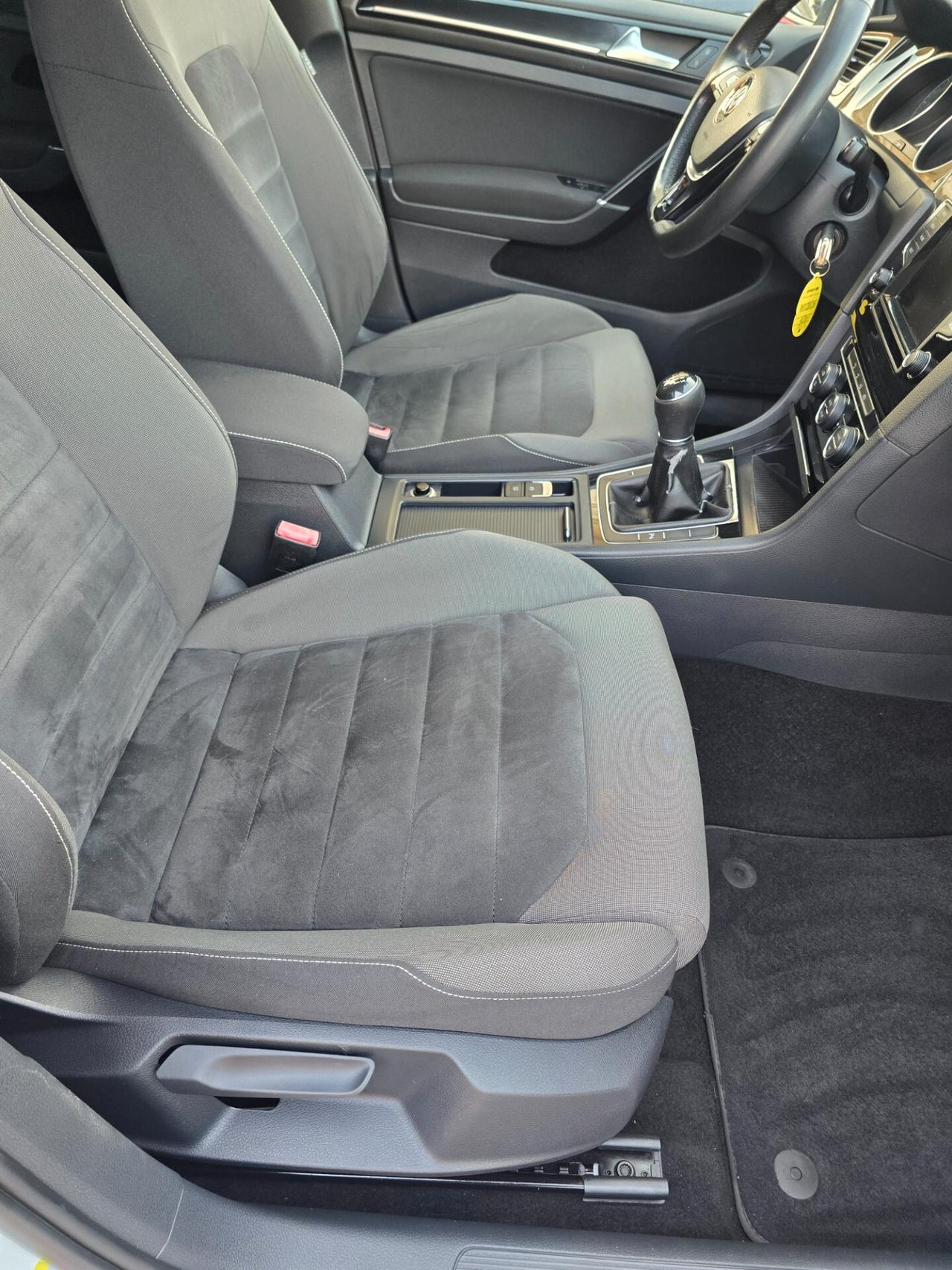 Volkswagen Golf 1.6 TDI 5p. Highline BlueMotion Technology