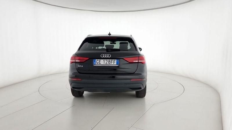 Audi Q3 35 TDI S tronic Business