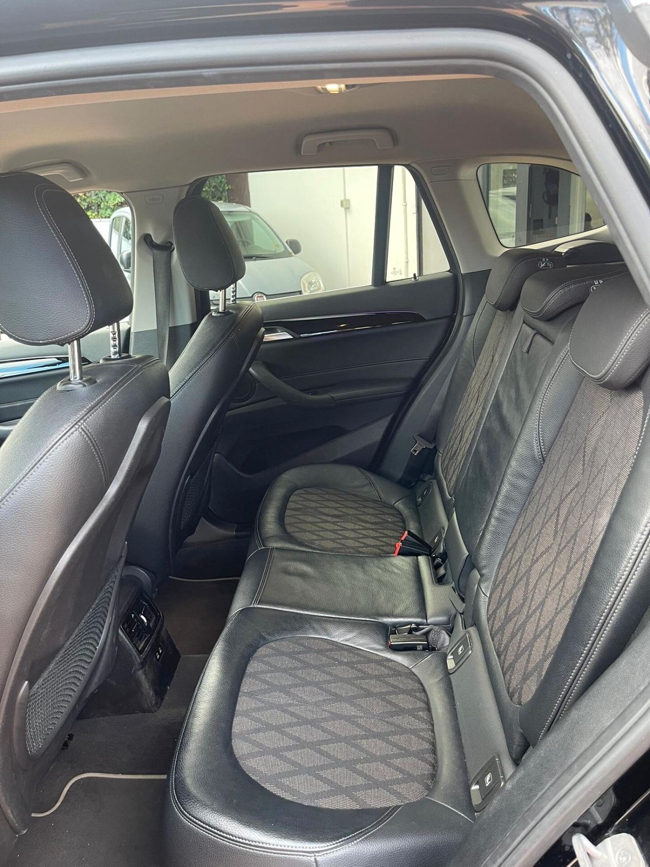 Bmw X1 sDrive18d Advantage