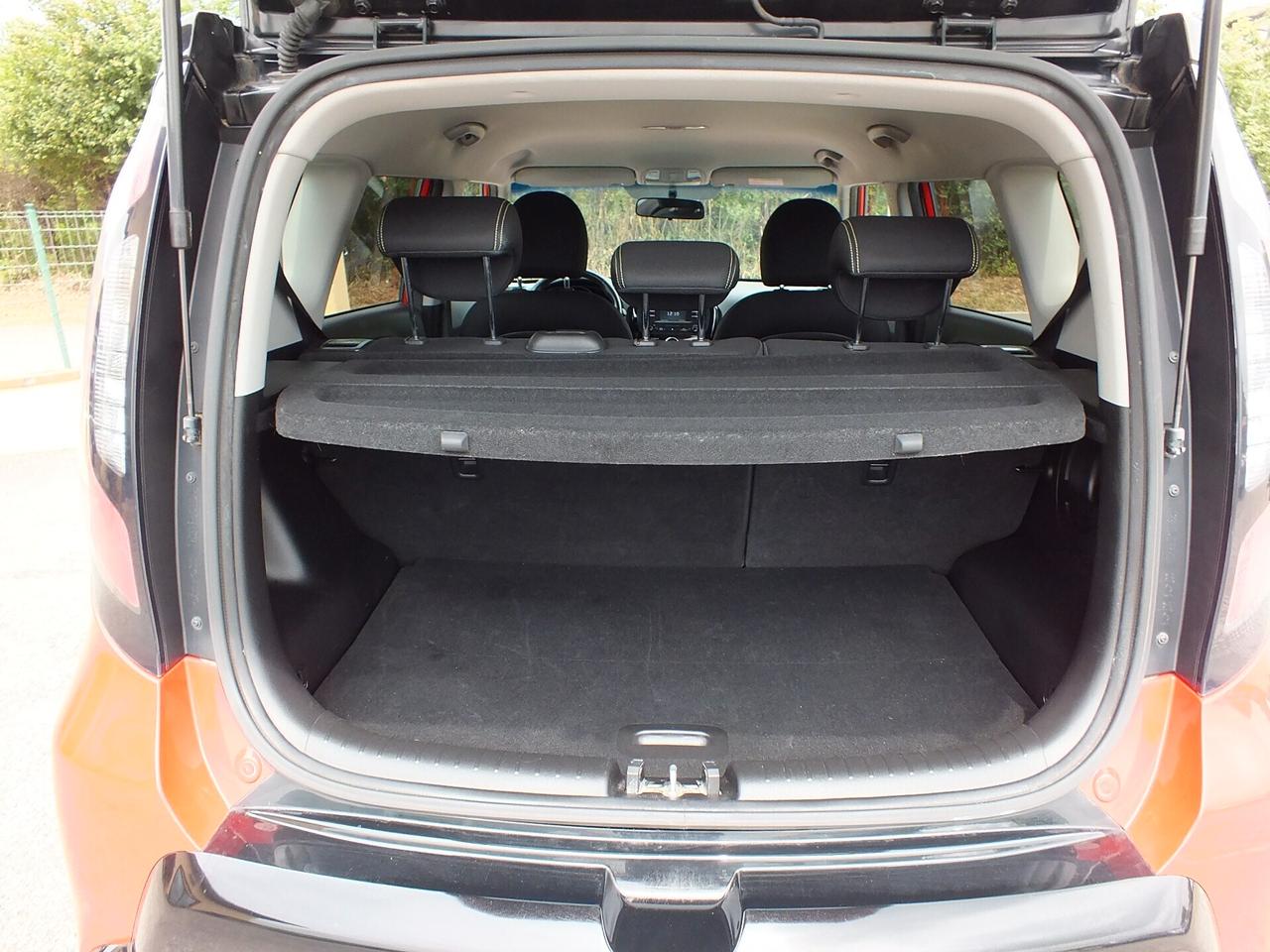 KIA SOUL 1.6 CRDi 136 CV EURO 6-RETROCAMERA-