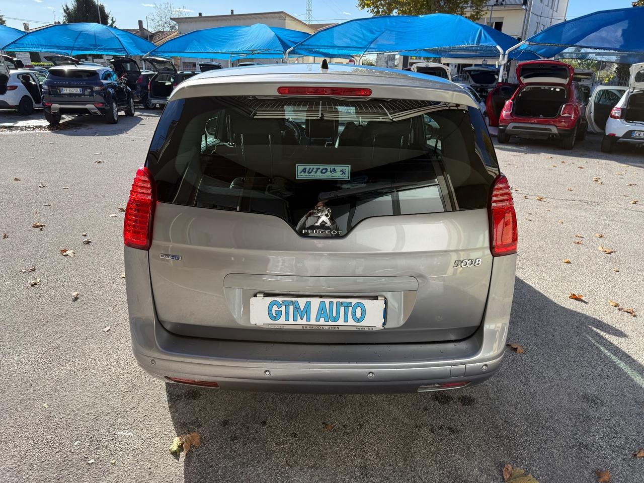 Peugeot 5008 BlueHDi 120 cv - 7 Posti