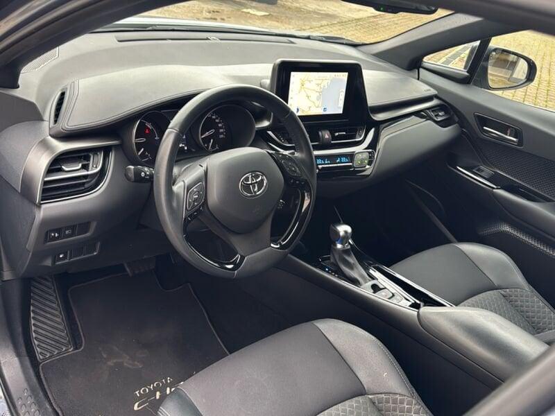 Toyota C-HR C-HR 2.0 hev Trend fwd e-cvt